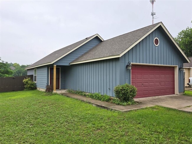 Building Photo - 1208 Brendon Lee Lane