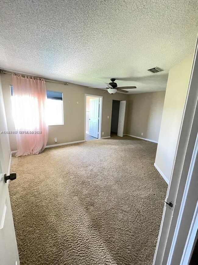 Photo - 558 Stonemont Dr