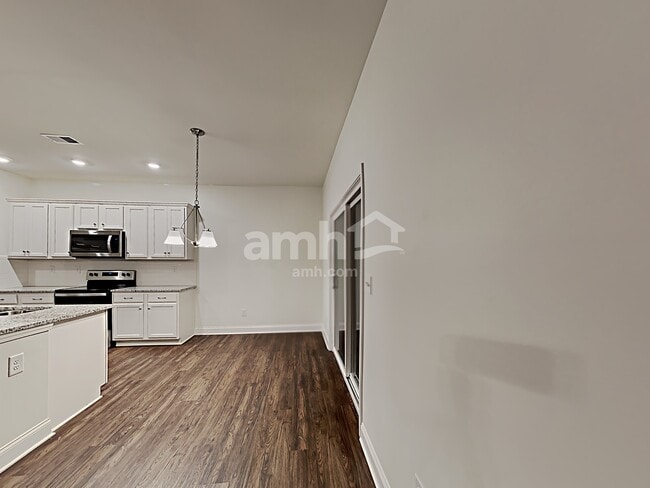 Photo - 5285 Valley Dr