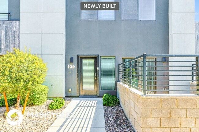 Building Photo - 1119 S Stapley Dr Rental
