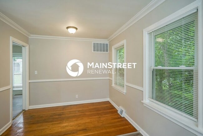4 Bedroom Pet-Friendly Home in LOUISVILLE, KY with Main Street Renewal