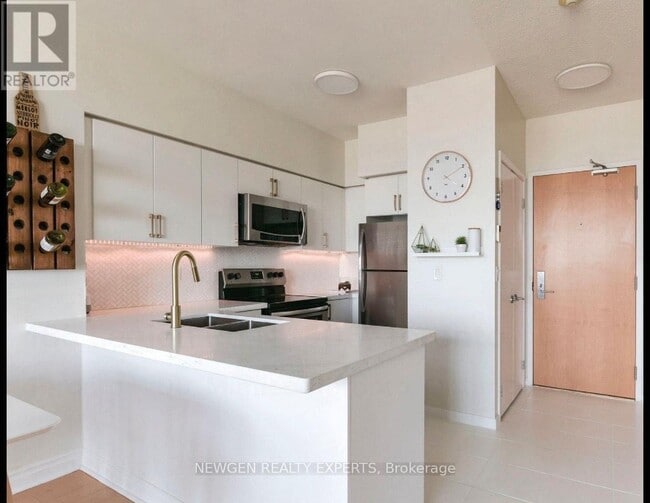 Photo - 185 Legion Rd N Unité 1906