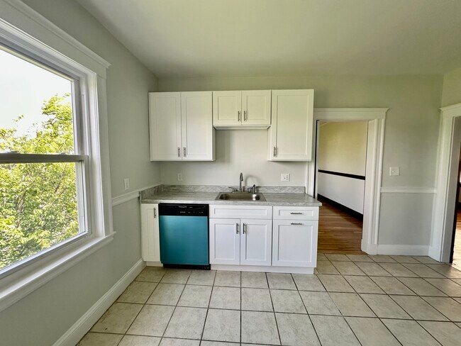 Photo - 52 Alaric St Unit 3