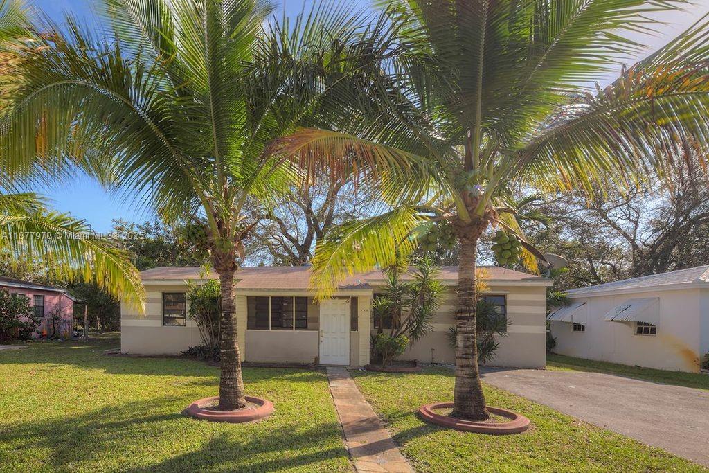 Photo - 640 NE 137th St Casa