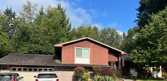 Photo - Ready Now! Beautiful Custom 3bd 2.5 bath H...