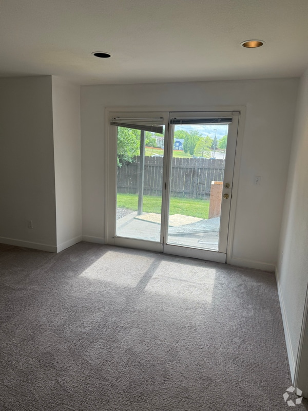 Building Photo - 18806 E Saratoga Cir Rental