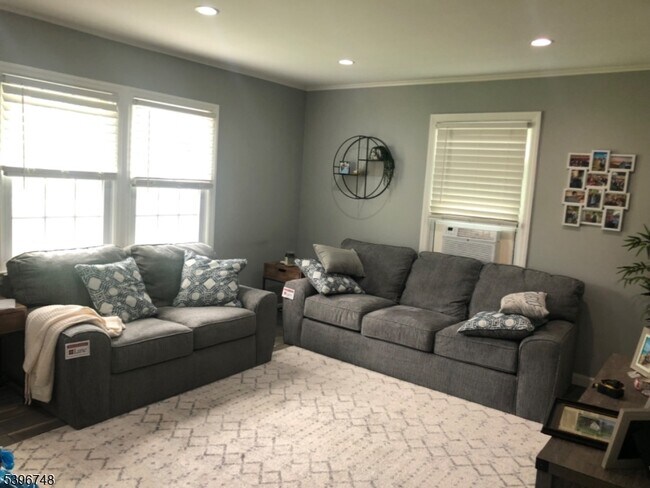 Photo - 16 Brookside Ave