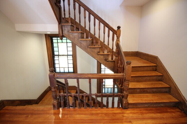Photo - 65 Beech Glen St Unit #2