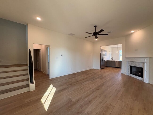 486 Sunflower St