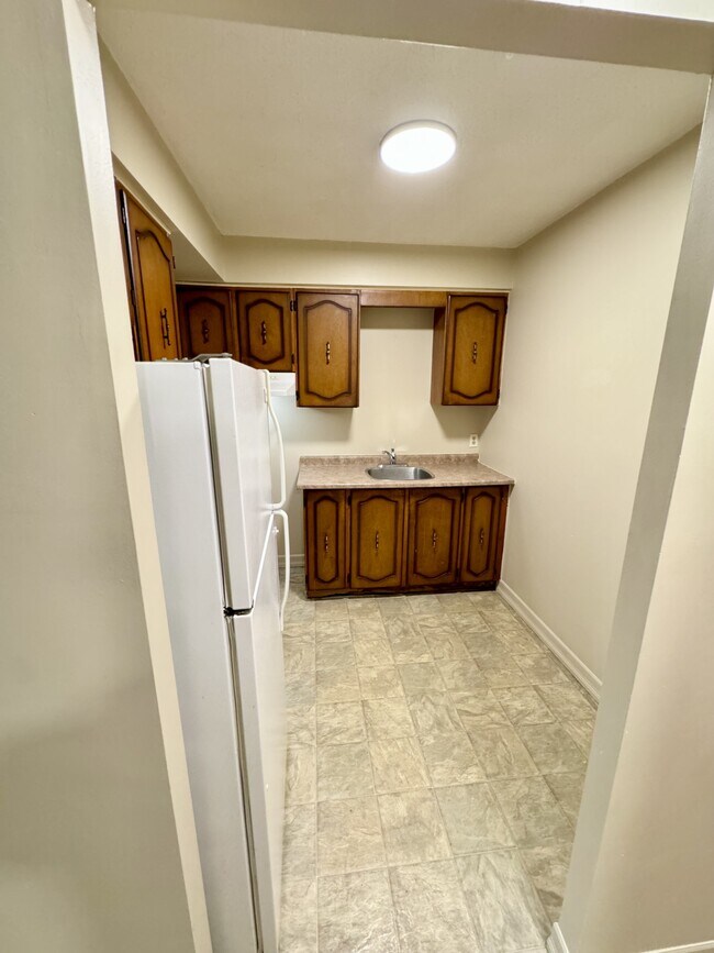 Photo - 4 Dufferin St Unit 305