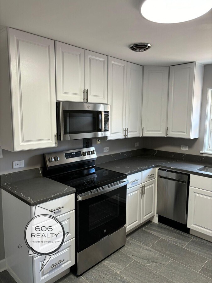 Franklin Park Apts! - Franklin Park Apts! Unit 3112-2E