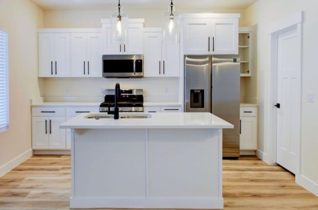 Photo - Cross Hollow Home
