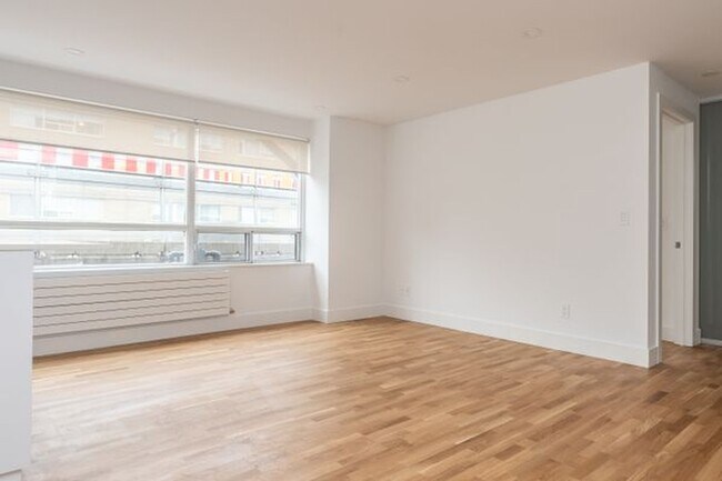 Photo - 265 Russell Hill Road Unit 105