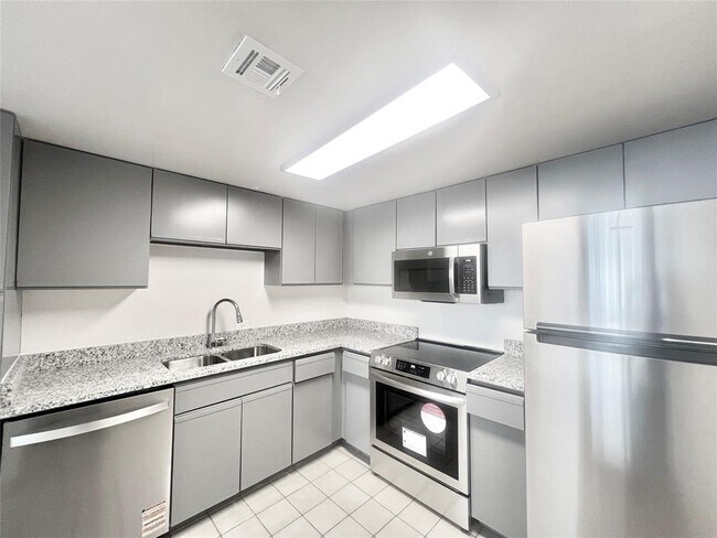Photo - 2016 Main St Condo Unit 703
