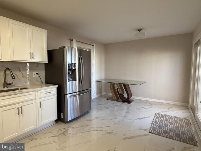 Photo - 3875 Bradwater St