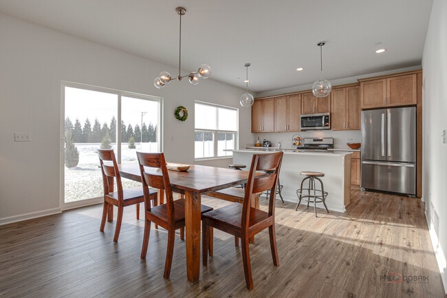 Photo - 2490 Olivia Ct