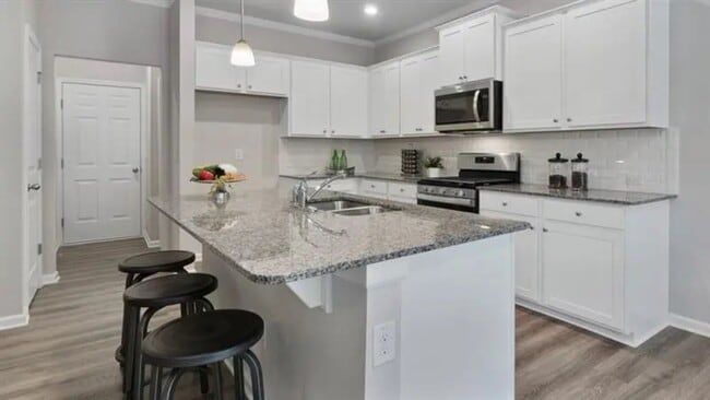 Photo - 72 Hughes Pl Dr