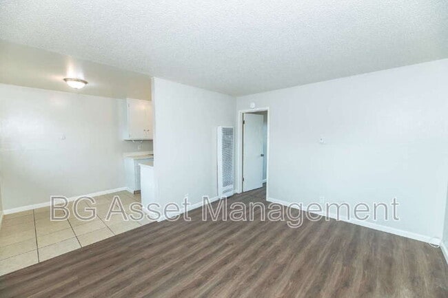 1333 Market Ave