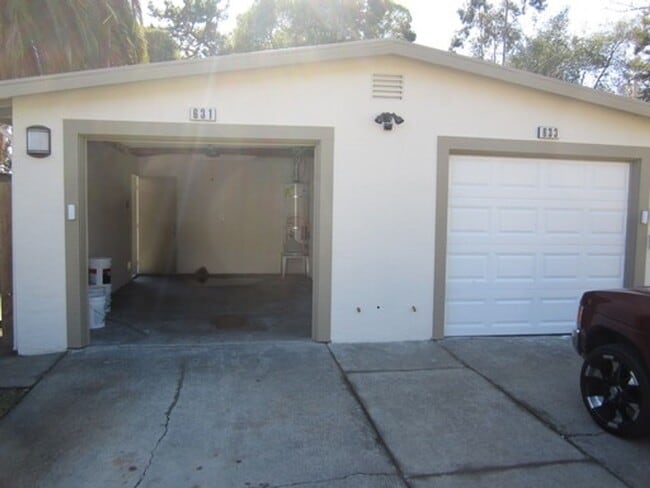 Building Photo - 2 Bed/2 Bath Duplex in Vallejo Unit 633 Hichborn St Rental