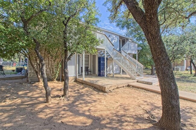 Photo - 401 Hedgewood Dr