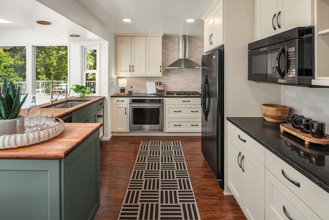 Photo - Spacious Edmonds Retreat with Expansive Entertaining Deck