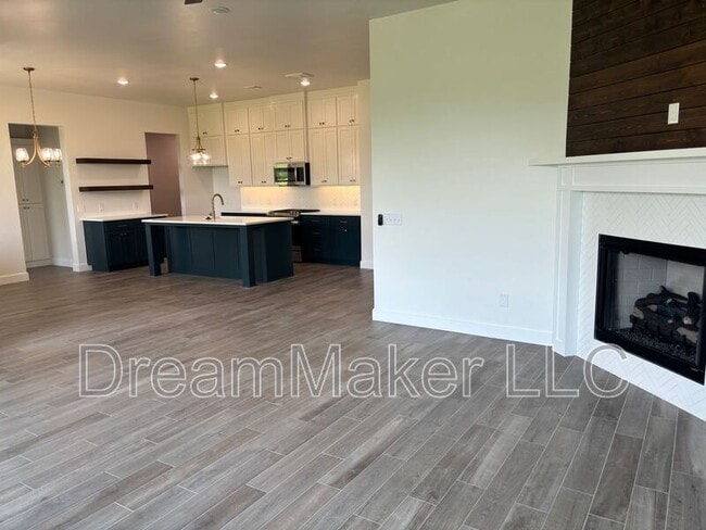 Photo - 3026 Hollow Crest Ln