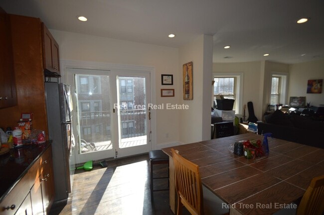 Photo - 29 Commonwealth Terrace Unit 3