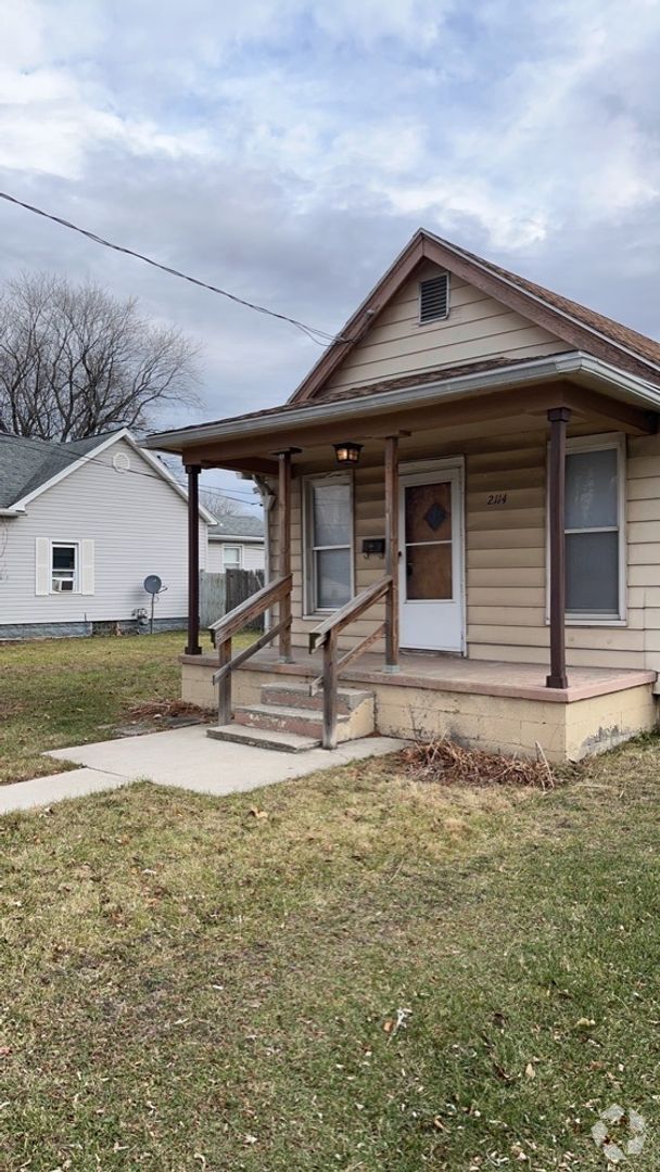 Building Photo - 2 Bedroom House - East Toledo