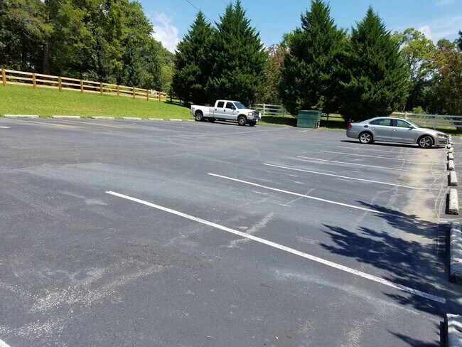 Photo - 925 Qualla Rd Unit #A