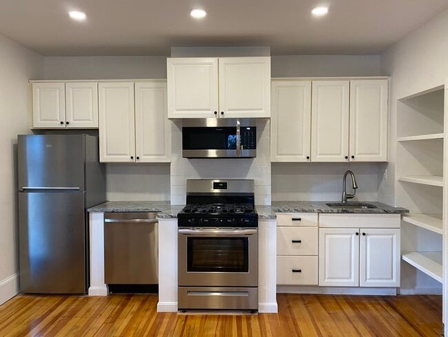 Building Photo - 1 Norcross Plz Unit 1