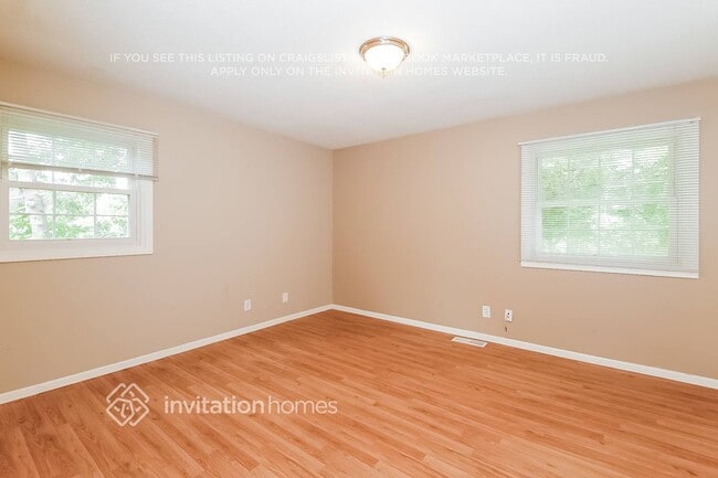 Photo - 1716 Lamplight Dr