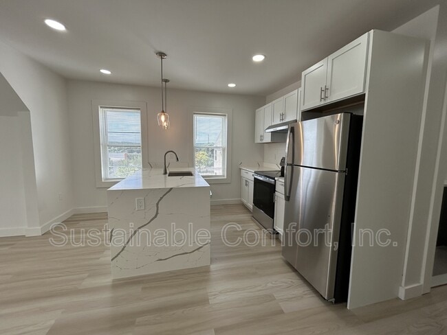 Photo - 2 Ericsson St