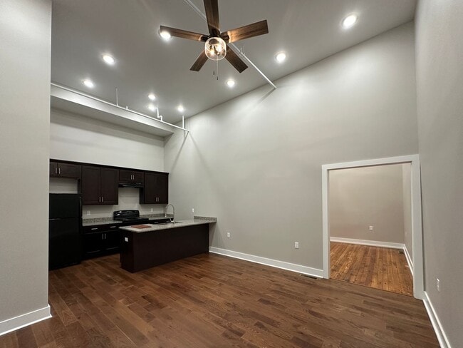 Photo - 151 W Main St Unit 2