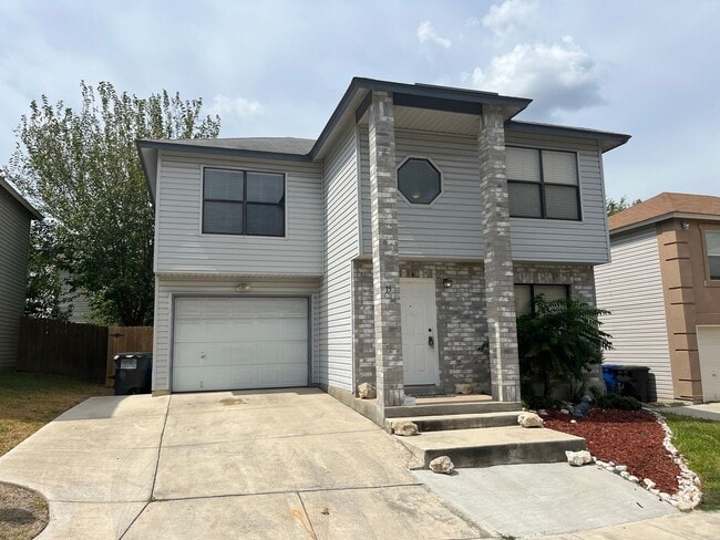 3BR/2.5 Bath House in the San Antonio Medi... - 3BR/2.5 Bath House in the San Antonio Medi...
