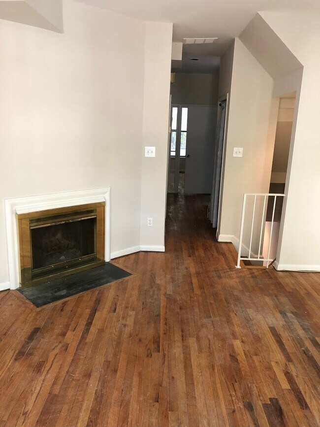 Photo - West End Giant