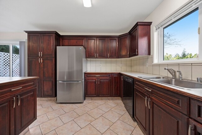 Photo - 1301-1305 Mitchell Ave Unit 1301 Mitchell