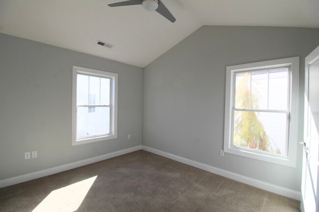 Photo - 2646 Greenport Dr