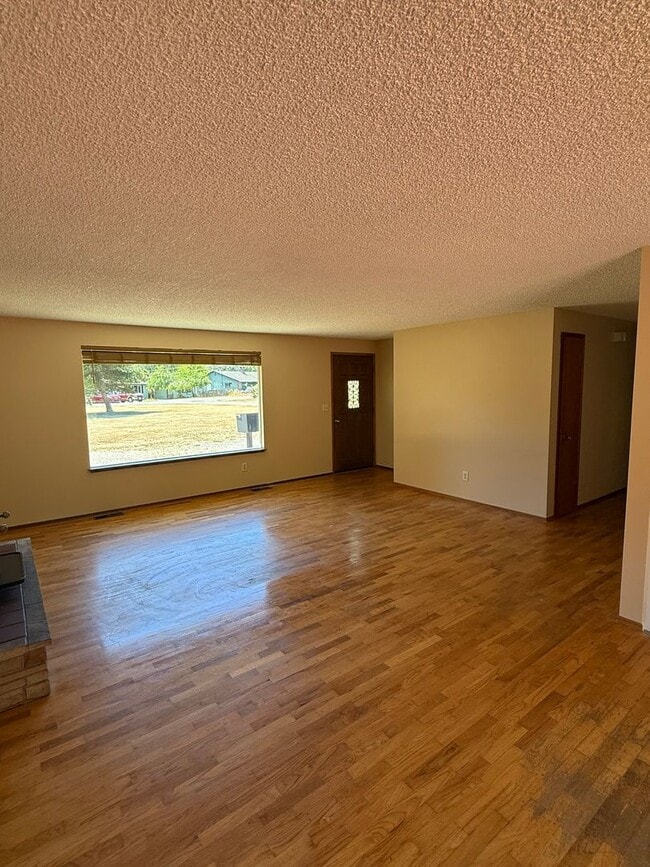 Port Townsend 3 bedroom 2 bath with large ... - Port Townsend 3 bedroom 2 bath with large ... House