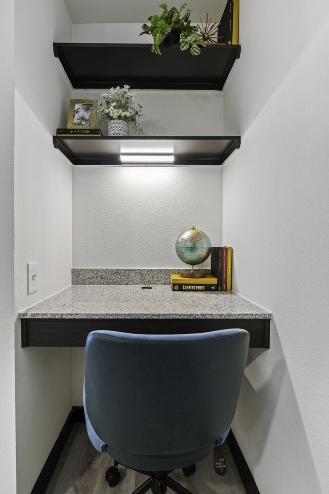 Photo - Istana At Wurzbach