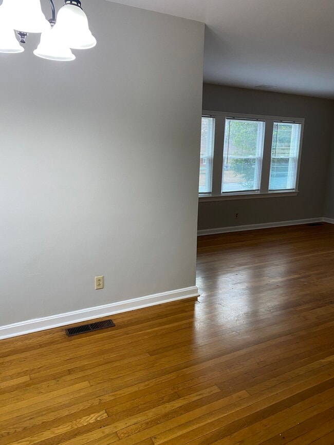 Comedor/sala de estar - 730 Westwood Ave