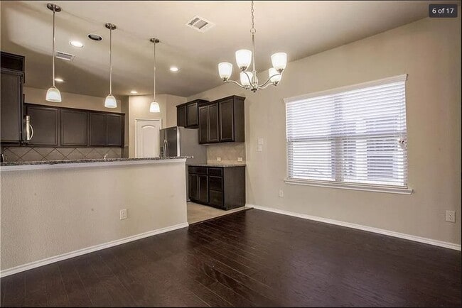 Photo - 616 Crowell Dr