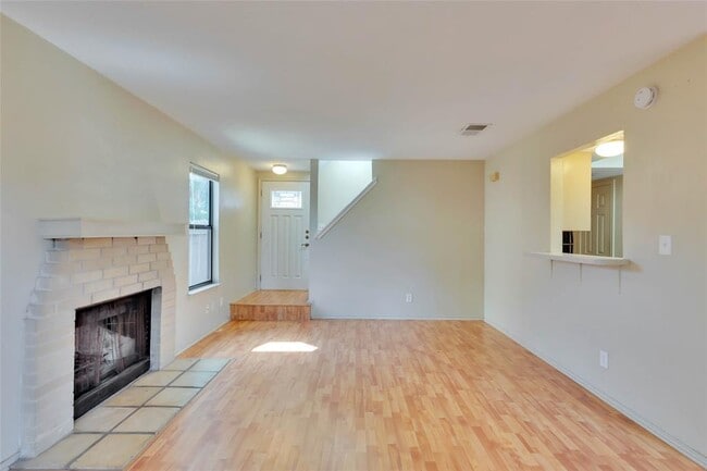 Photo - 8806 Springmail Cir