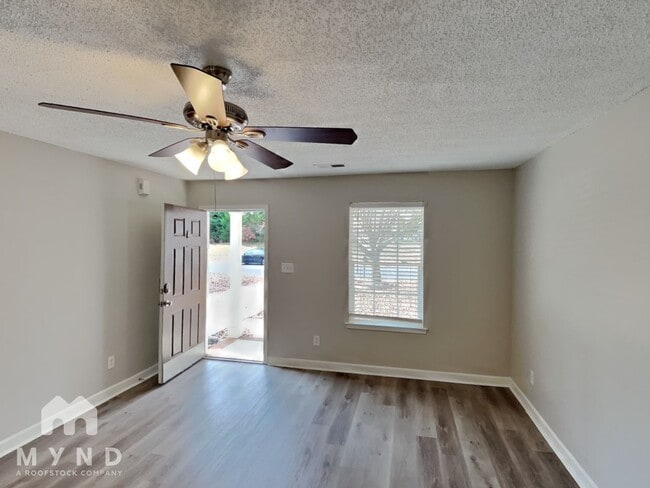 Photo - 2006 Harrison Park Dr