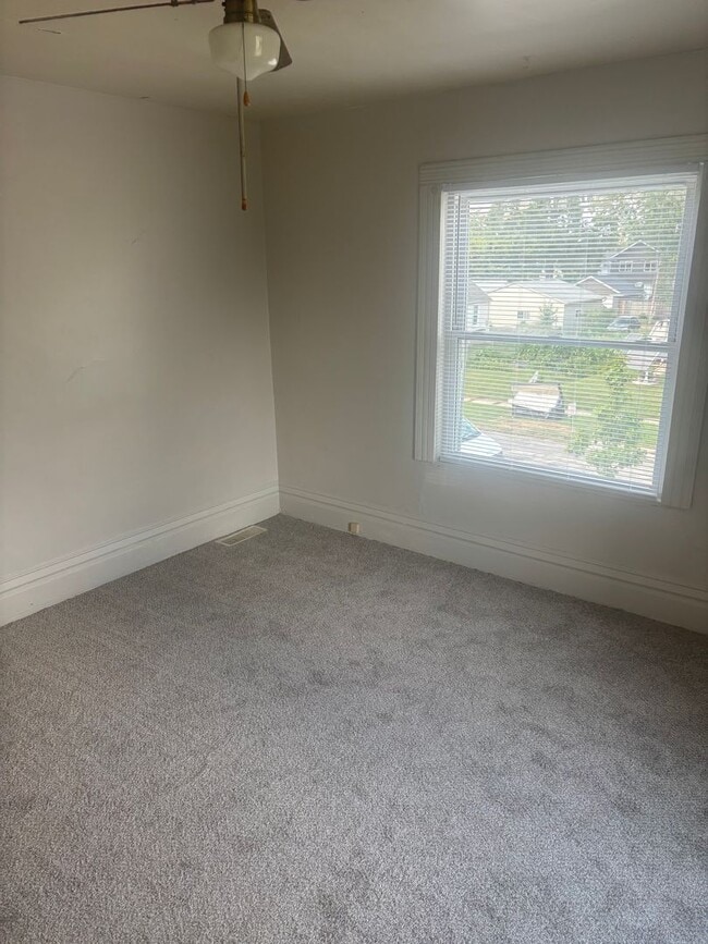 Photo - 401 7thAve SW Unit 401 7th Upper