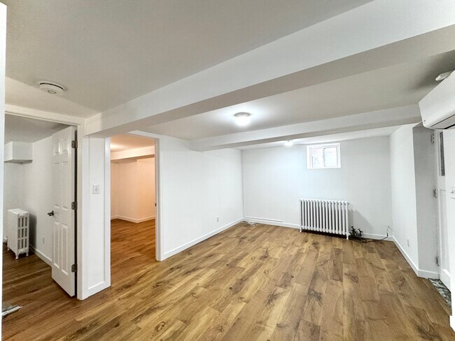 Photo - 135 Chisholm Ave Unité 5