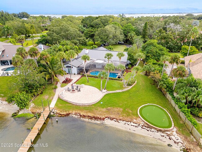 Photo - 165 Crispin St