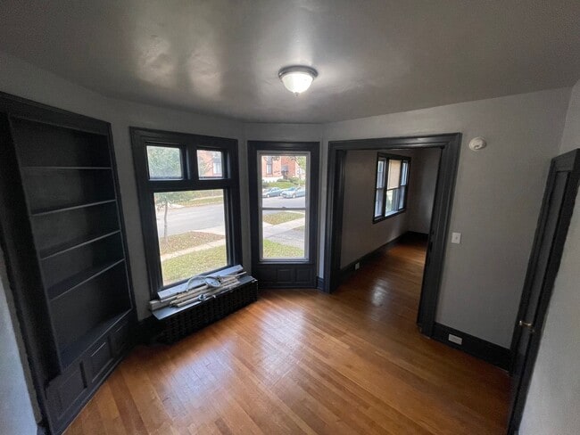 Photo - 2629 N Maryland Ave Unit 2629 N Maryland Ave #1