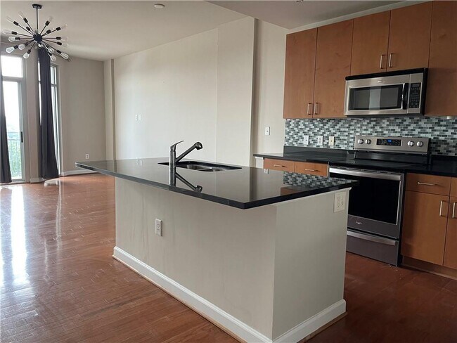Photo - 711 Cosmopolitan Dr NE Unit 723