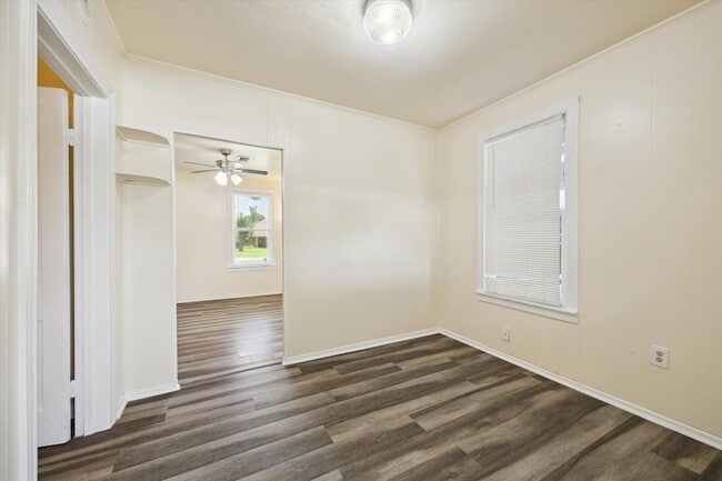 Photo - 2923 Beverly Rd