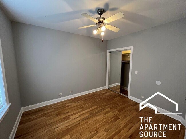 Photo - 4548 W George St Unit 2